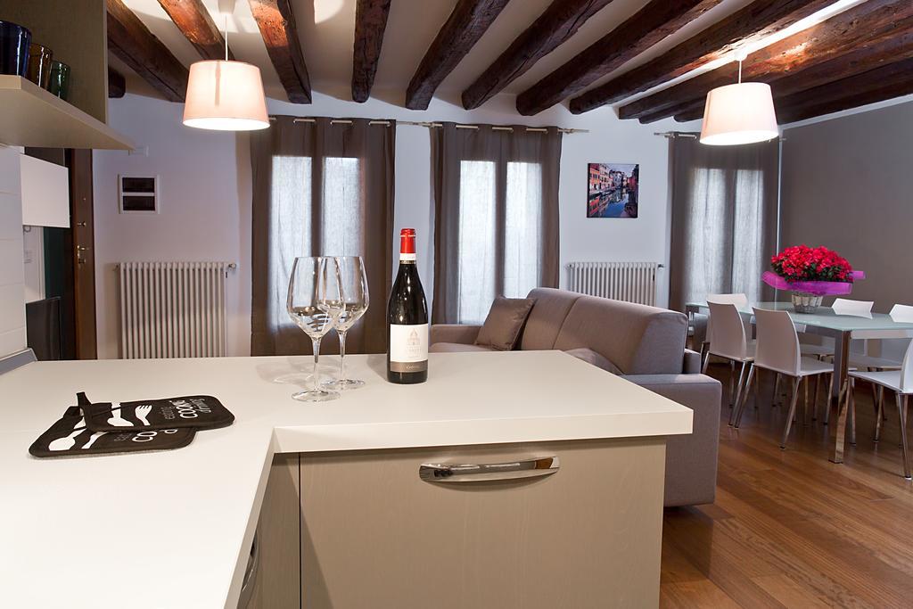 Good Wine Apartments Venedig Rum bild